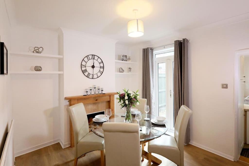 Convenient & Central 2-Bed House Норуич Екстериор снимка