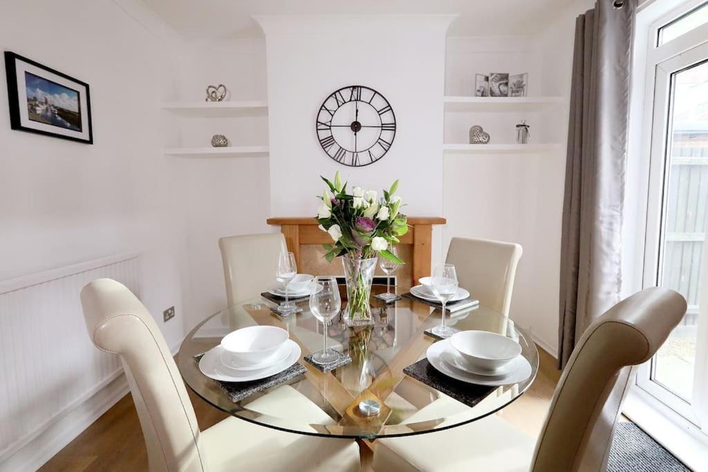 Convenient & Central 2-Bed House Норуич Екстериор снимка