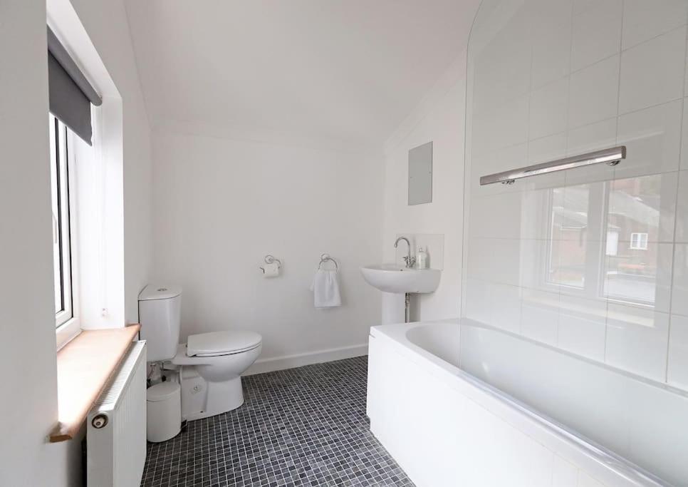 Convenient & Central 2-Bed House Норуич Екстериор снимка